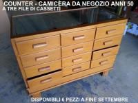 2B99 ARREDO DA NEGOZIO.jpg